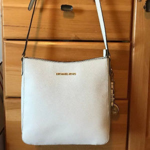 MICHAEL KORS JET SET LEATHER CROSSBODY